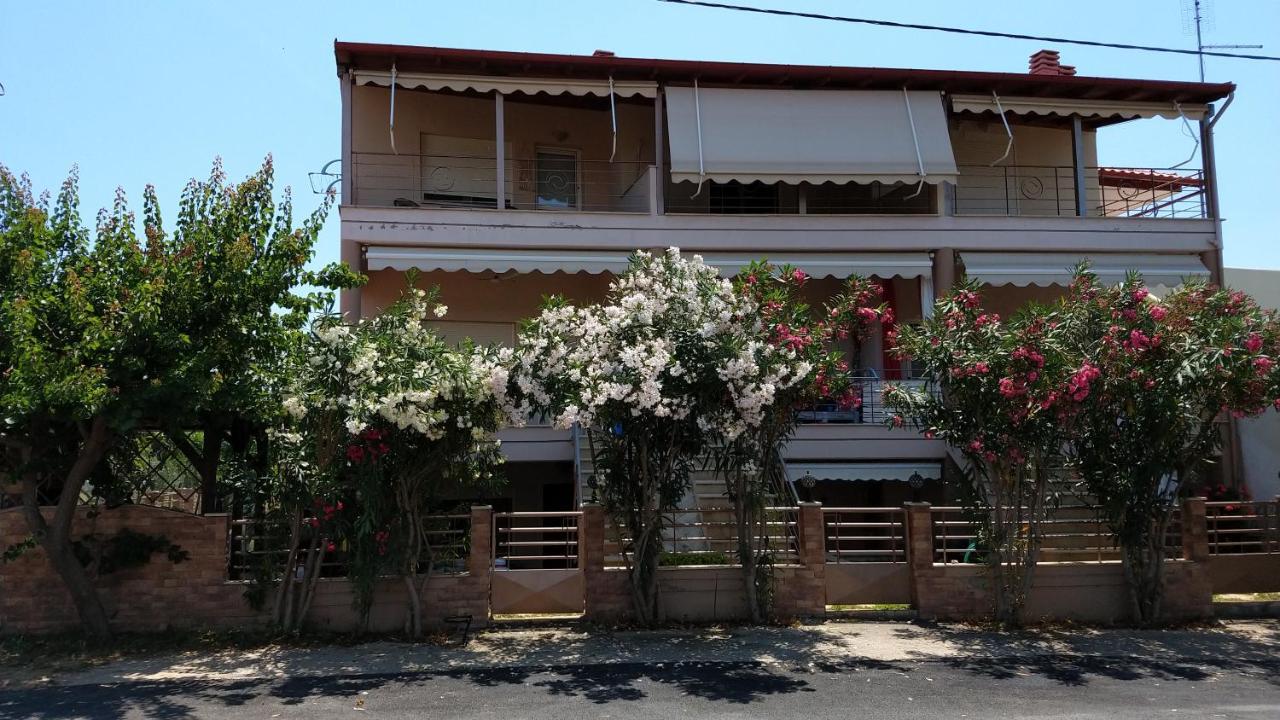 Zoe'S Apartment 니키티 외부 사진